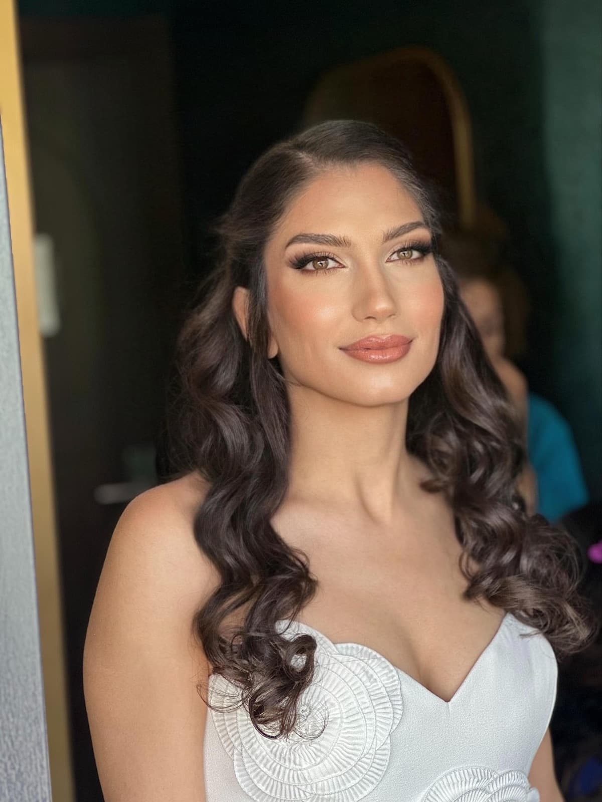 Bridal hair Hollywood waves Los Angeles | LA Makeup Studio
