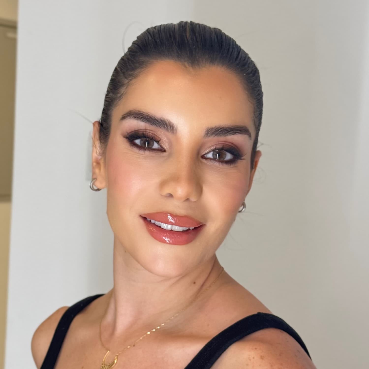 Bridal close-up soft glow makeup Los Angeles | LA Makeup Studio